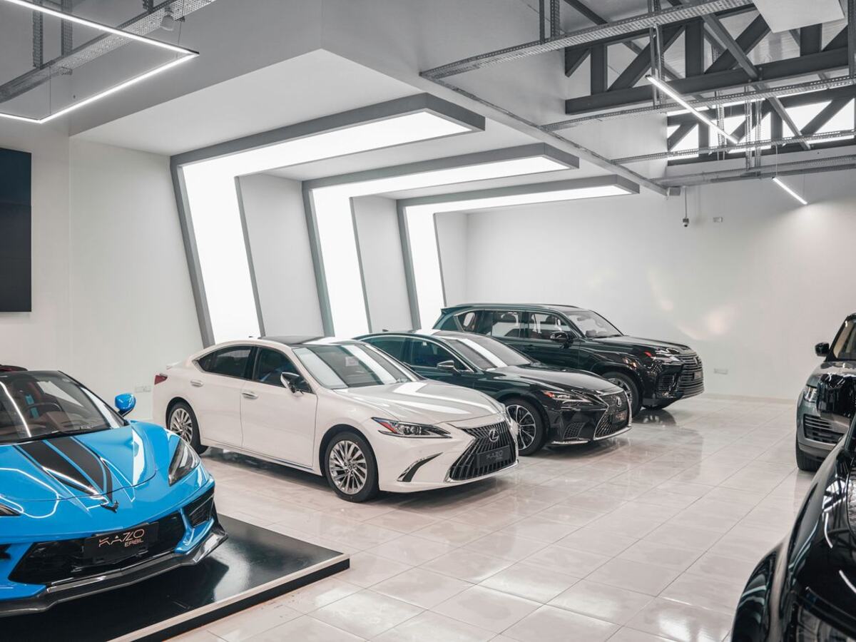 Modern Drive Line car showroom in Mauritius
